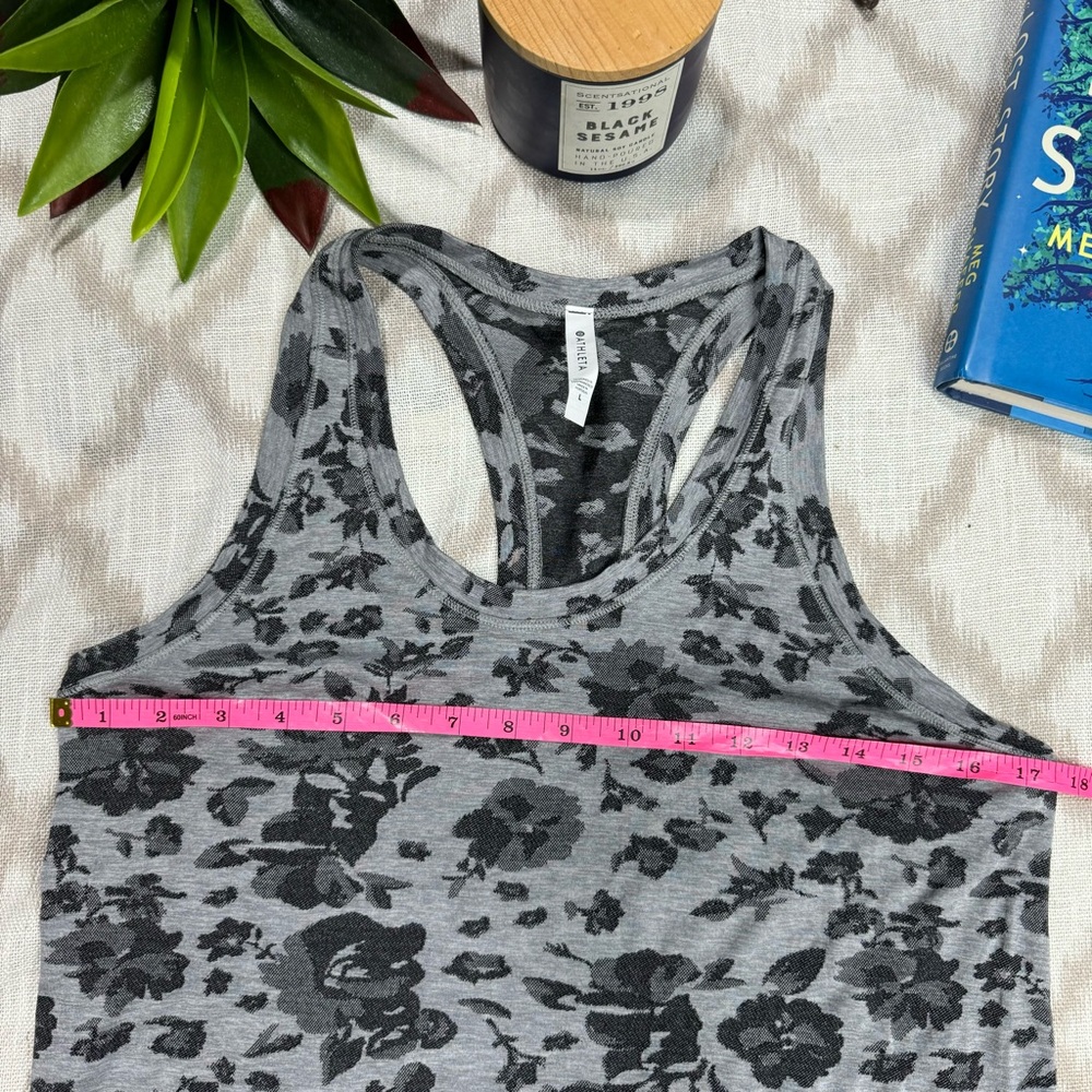 Athleta Floral Racerback Tank Size L Gray Black Workout Yoga Top - Picture 9 of 10